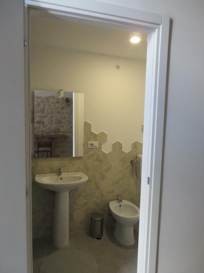 Ferienwohnung la Postierla Modica Exterior foto